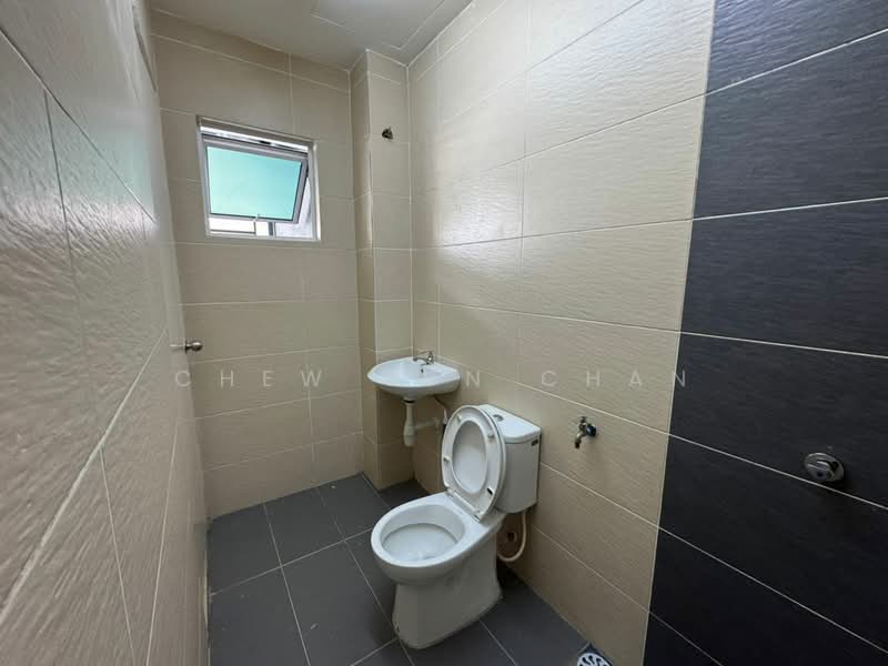 Rumah Teres 2 Tingkat untuk Disewa di Skudai (Johor) - Chew Yun Chan - Bathroom - PropertyGuru.com.my