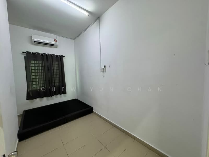 Rumah Teres 2 Tingkat untuk Disewa di Skudai (Johor) - Chew Yun Chan - Bedroom - PropertyGuru.com.my