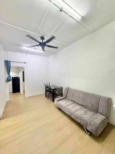 1-storey Terraced House for Rent in Taman Abad (Johor Bahru) - Nelson Tan - Living Room - PropertyGuru.com.my
