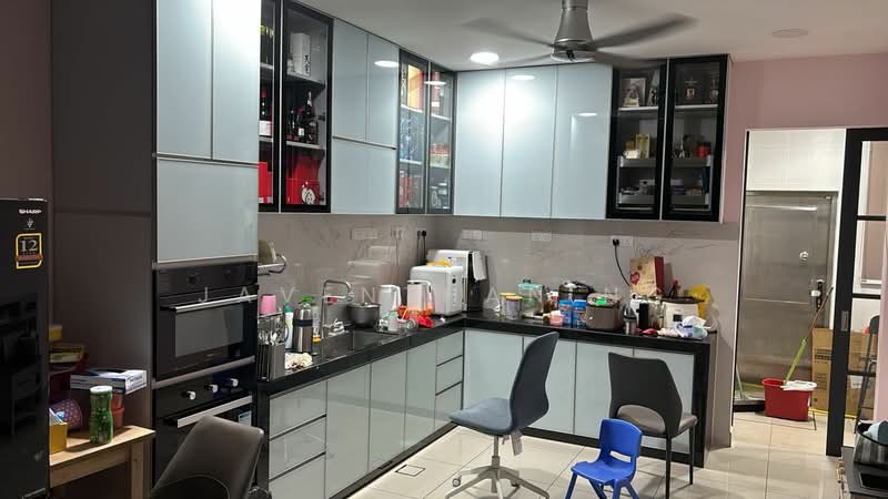 Rumah Teres 2 Tingkat untuk Dijual di Taman Seri Austin (Tebrau) - Javenthan Ng - Kitchen - PropertyGuru.com.my
