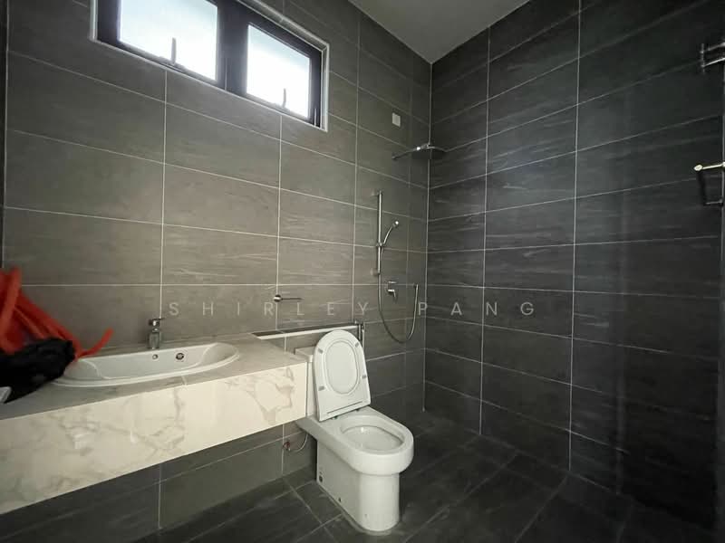 Semi-Detached House for Sale in Iskandar Puteri (Nusajaya) (Johor) - Shirley Pang - Bathroom - PropertyGuru.com.my