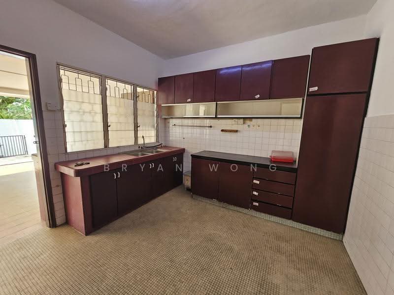 Rumah Teres 2-Tingkat untuk Dijual di Damansara Jaya (Petaling Jaya) - Bryan Wong - Kitchen - PropertyGuru.com.my