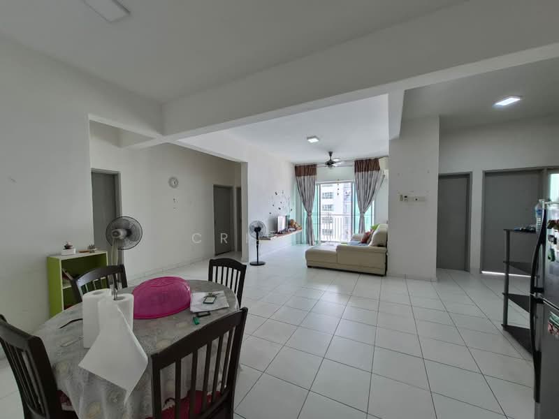 Condominium for Sale at The Golden Triangle Condominium - Cris Ng - Living Room - PropertyGuru.com.my