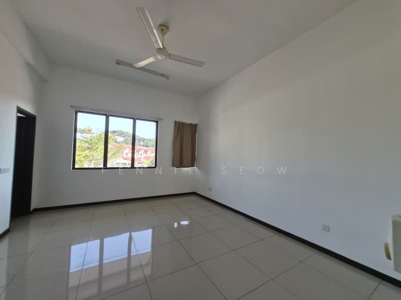 3-storey Terraced House for Rent in Batu Maung (Penang) - Fennie Seow - PropertyGuru.com.my