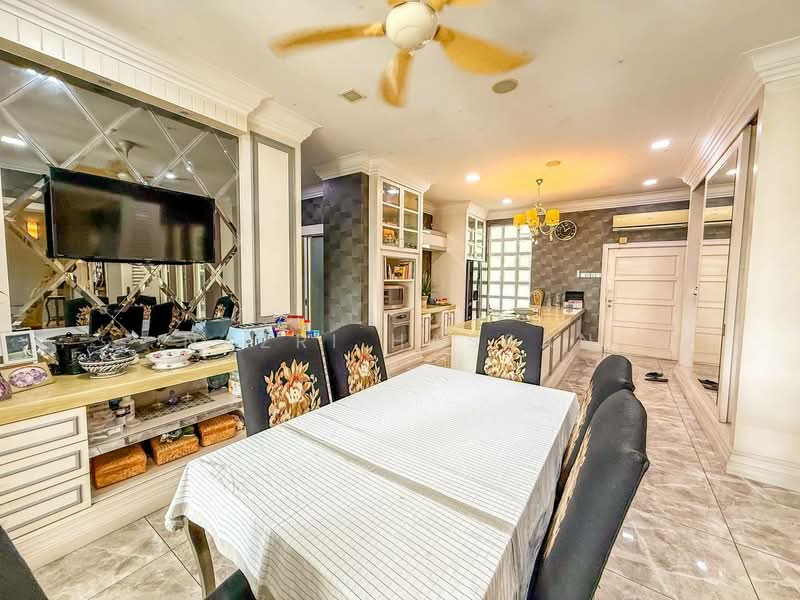 Rumah Banglo untuk Dijual di Kota Damansara (Selangor) - Nazri Hassan - Dining Room - PropertyGuru.com.my