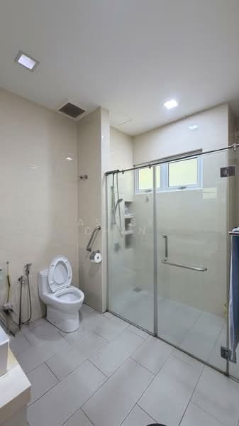 2-storey Terraced House for Sale in Bandar Kinrara Seksyen 1 (Bandar Kinrara) - Ashby Chan - Bathroom - PropertyGuru.com.my
