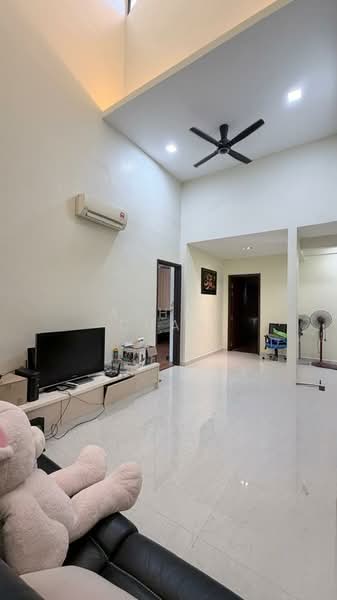 2-storey Terraced House for Sale in Bandar Kinrara Seksyen 1 (Bandar Kinrara) - Ashby Chan - Living Room - PropertyGuru.com.my