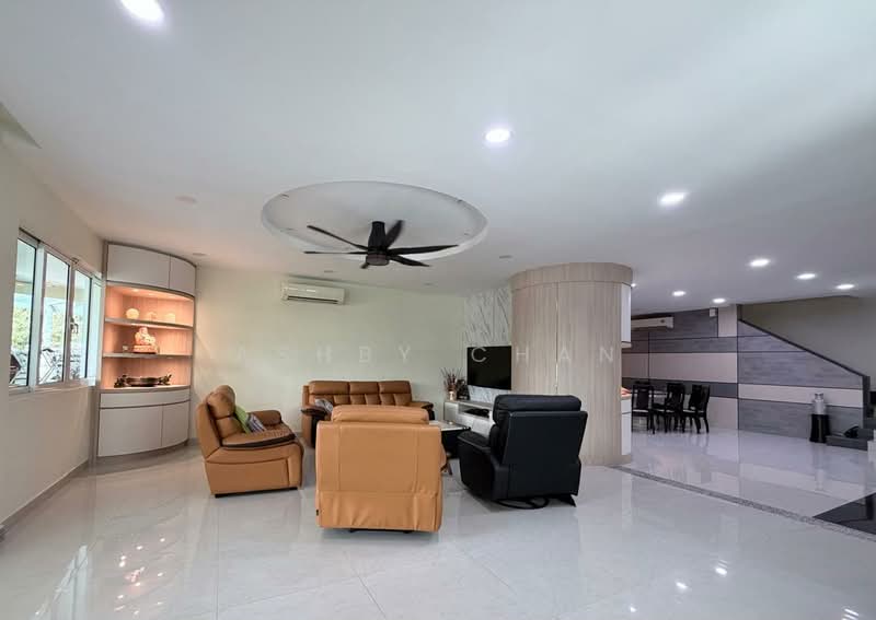 2-storey Terraced House for Sale in Bandar Kinrara Seksyen 1 (Bandar Kinrara) - Ashby Chan - Living Room - PropertyGuru.com.my