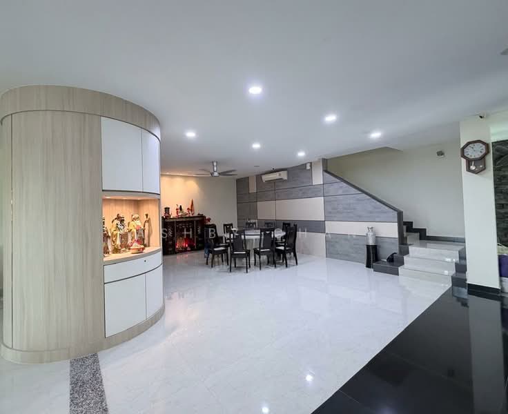 2-storey Terraced House for Sale in Bandar Kinrara Seksyen 1 (Bandar Kinrara) - Ashby Chan - Living Room - PropertyGuru.com.my