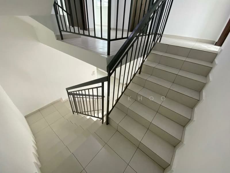 3-storey Terraced House for Sale in Taman Kundang Jaya (Rawang) - Evelyn Khoo - Interior - PropertyGuru.com.my