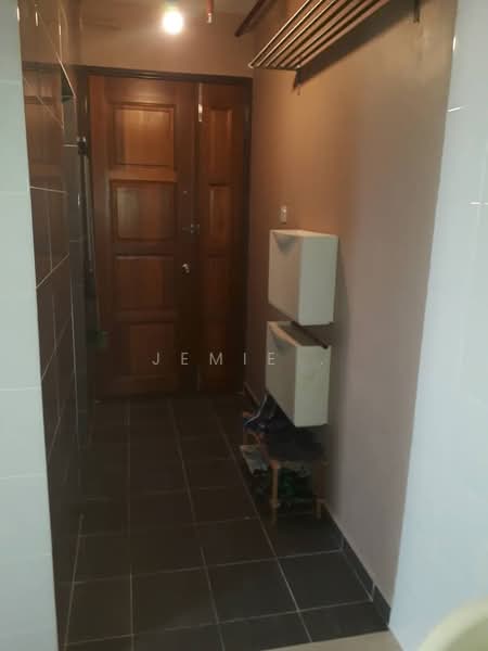 Pangsapuri untuk Disewa di Prima Regency - Jemie . - Entrance - PropertyGuru.com.my