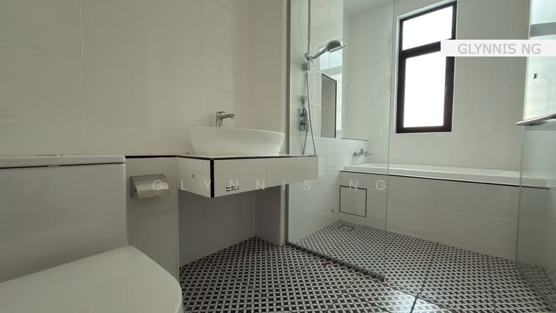 Rumah Banglo untuk Dijual di Bandar Cassia (Batu Kawan) - Glynnis Ng - Bathroom - PropertyGuru.com.my
