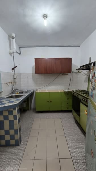 Rumah Flat untuk Dijual di PKNS SS6 - Lynda Yau - Kitchen - PropertyGuru.com.my