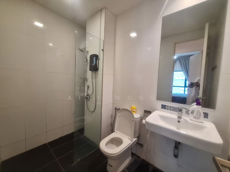 Servis Apartment untuk Disewa di Reizz Residence - Aiki Wong - Bathroom - PropertyGuru.com.my