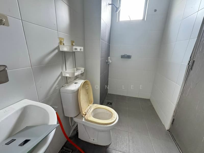 Rumah Bandar untuk Disewa di Seksyen U15 (Shah Alam) - Samson Lee - Bathroom - PropertyGuru.com.my