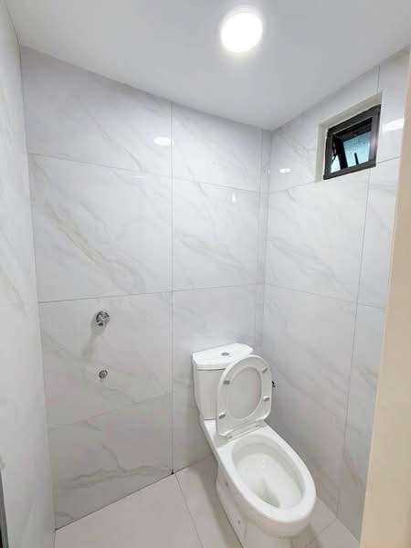 1-storey Terraced House for Sale in Taman Johor Jaya (Johor Bahru) - Jason Sim - Bathroom - PropertyGuru.com.my