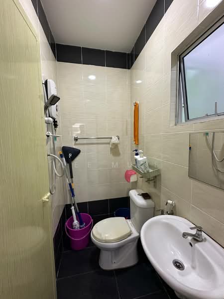 2-storey Terraced House for Sale in Taman Lahat Baru (Lahat) - Lee Muzi - Bathroom - PropertyGuru.com.my