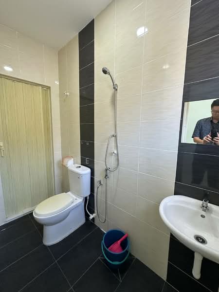 2-storey Terraced House for Sale in Taman Lahat Baru (Lahat) - Lee Muzi - Bathroom - PropertyGuru.com.my