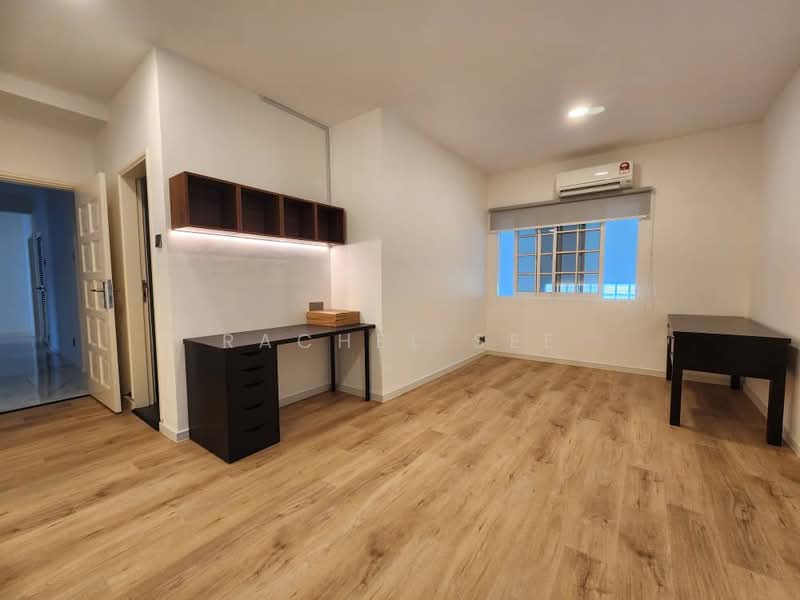 Bungalow for Sale in Leisure Farm (Gelang Patah) - Rachel See - Study - PropertyGuru.com.my