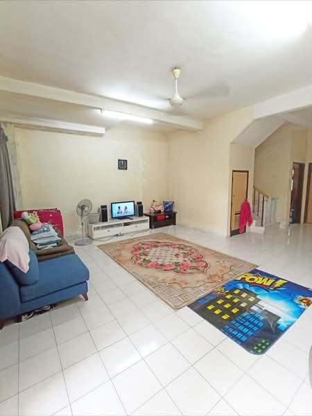 Rumah Teres 2 Tingkat untuk Dijual di Seksyen 23 (Shah Alam) - Zul Hasif - Living Room - PropertyGuru.com.my