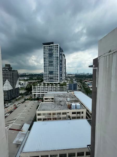 Servis Apartment untuk Disewa di Centrestage Designer Suite - Winson Ng - Exterior - PropertyGuru.com.my