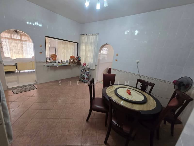 2-storey Terraced House for Sale in Taman Daya (Johor Bahru) - Shela Lim - Dining Room - PropertyGuru.com.my