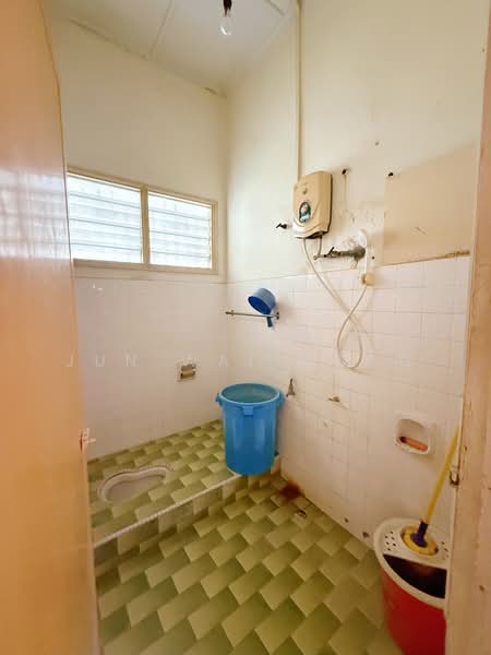 Rumah Teres 1 Tingkat untuk Dijual di Seremban (Negeri Sembilan) - Jun Wai Wong - Bathroom 2 - PropertyGuru.com.my
