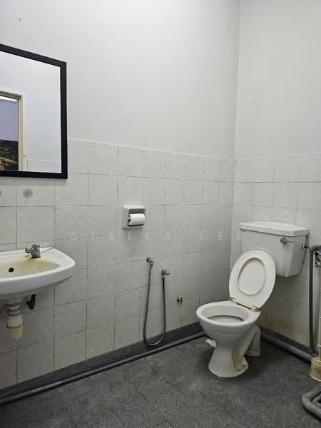 Shop / Office for Rent in Cheras Business Centre (Kuala Lumpur) - Stella Lee - Bathroom - PropertyGuru.com.my