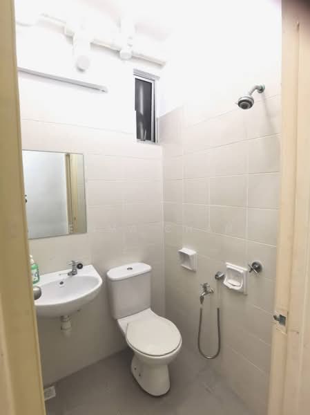 Apartment for Rent at Tunas Residensi - Emma Chan - Bathroom - PropertyGuru.com.my