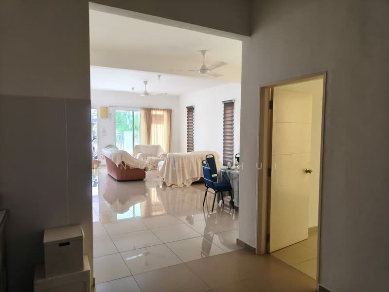 2-storey Terraced House for Sale in Bandar Sri Sendayan (Negeri Sembilan) - Ong Jia Hui - Living Room - PropertyGuru.com.my