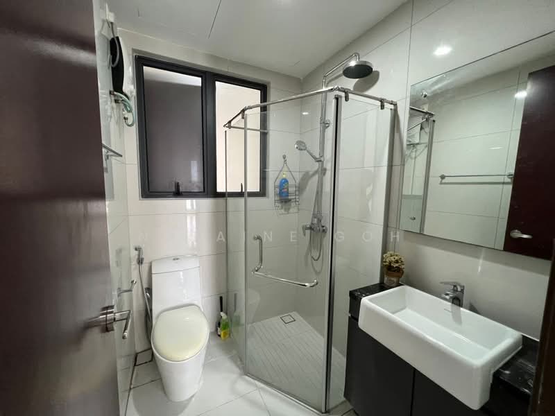 Condominium for Rent at Lovell @ Country Garden Danga Bay - Nataine Goh - Bathroom - PropertyGuru.com.my