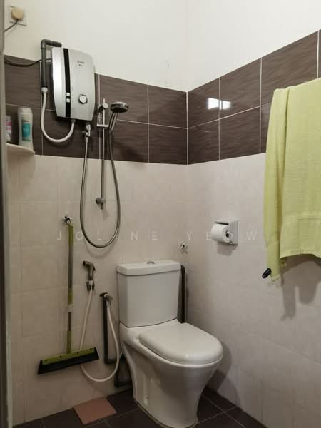 1-storey Terraced House for Sale in Bandar Baru Sri Klebang (Chemor) - Joline YEOW - Bathroom - PropertyGuru.com.my