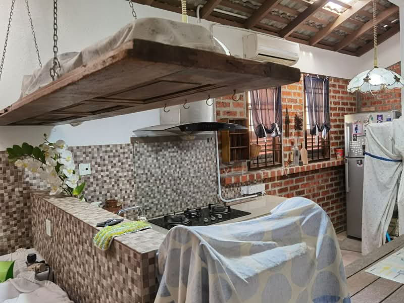 1-storey Terraced House for Sale in Bandar Baru Sri Klebang (Chemor) - Joline YEOW - Kitchen - PropertyGuru.com.my