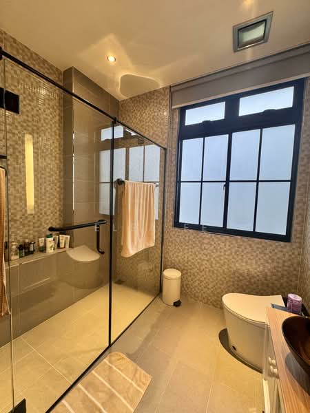 Rumah Berkembar untuk Dijual di Iskandar Puteri (Nusajaya) (Johor) - Elsa Ee - Bathroom - PropertyGuru.com.my