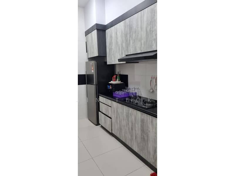 Service Residence for Rent at D'Summit Residences - Jin Teok - Kitchen - PropertyGuru.com.my