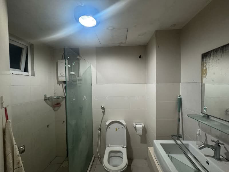 Condominium for Sale at First Residence (Residensi Unggul) - Jack Yap - Bathroom - PropertyGuru.com.my