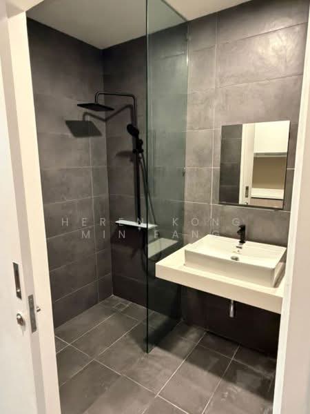 Servis Apartment untuk Disewa di The Mate @ Damansara Jaya - Heren Kong Min Fang - Bathroom - PropertyGuru.com.my