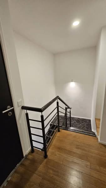 Kediaman Servis untuk Dijual di Arcoris Residences - James Eng - Interior - PropertyGuru.com.my