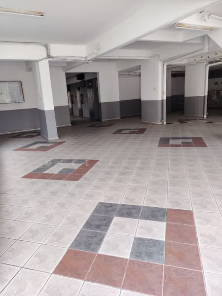 Pangsapuri untuk Dijual di Taman Pekaka Block 31 - Mike Kheoh - Lobby - PropertyGuru.com.my