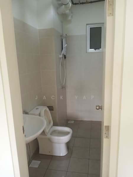 Apartment for Rent at Residensi Seri Wahyu - Jack Yap - Bathroom - PropertyGuru.com.my