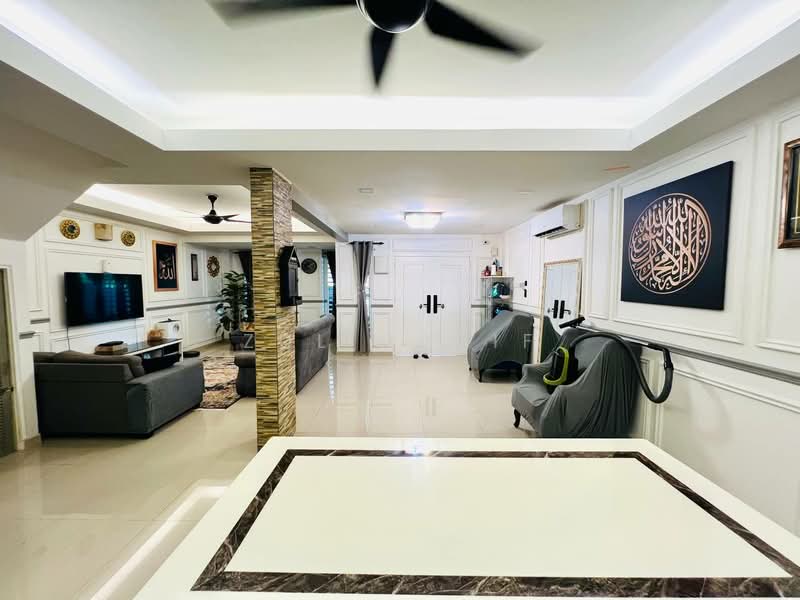 2-storey Terraced House for Sale in Bandar Baru Bangi (Selangor) - Zul Hasif - Living Room - PropertyGuru.com.my