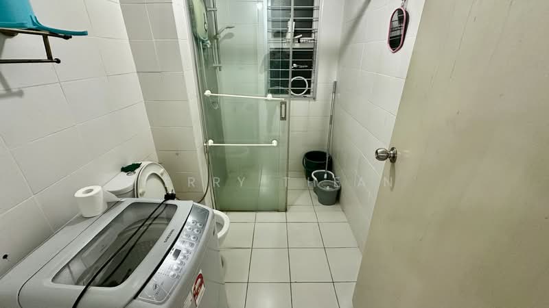 Condominium for Rent at Casa Tropika - Terry Thean - Bathroom - PropertyGuru.com.my