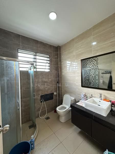 Rumah Berkembar untuk Dijual di Bercham (Ipoh) - Lee Muzi - Bathroom - PropertyGuru.com.my