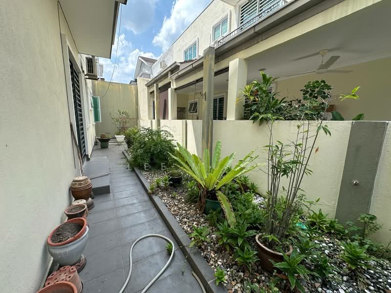 Rumah Berkembar untuk Dijual di Bercham (Ipoh) - Lee Muzi - Exterior - PropertyGuru.com.my