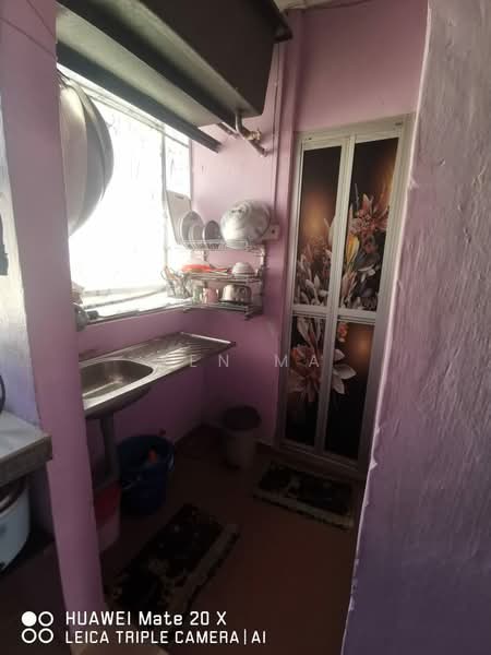 Flat for Sale at Flat Taman Ungku Tun Aminah - Yen Ma - Kitchen - PropertyGuru.com.my