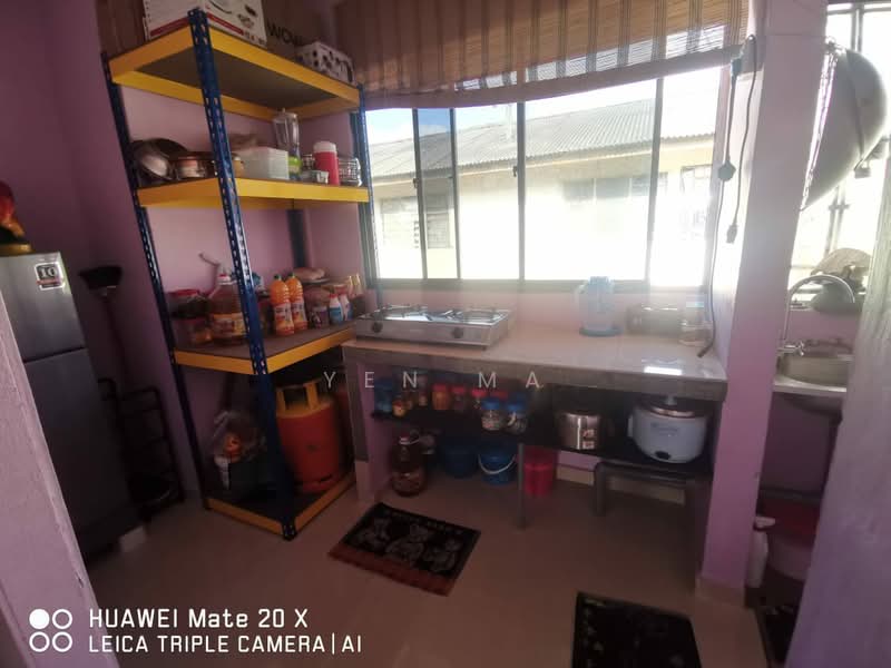 Flat for Sale at Flat Taman Ungku Tun Aminah - Yen Ma - Kitchen - PropertyGuru.com.my
