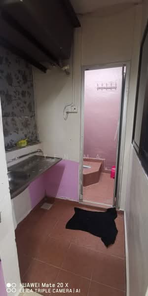 Flat for Sale at Flat Taman Ungku Tun Aminah - Yen Ma - Interior - PropertyGuru.com.my