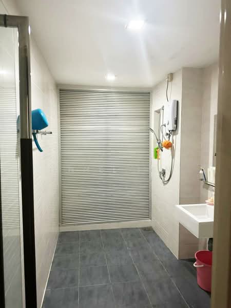 Rumah Teres 2 Tingkat untuk Dijual di TAMAN PUCHONG UTAMA (Puchong) - Angel Tan - Bathroom - PropertyGuru.com.my