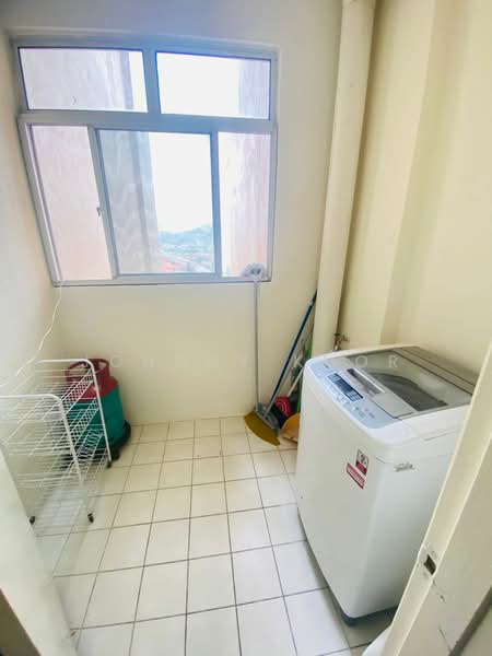 Kondominium untuk Disewa di Seri Maya Condominium - Johnny Khor - Balcony - PropertyGuru.com.my