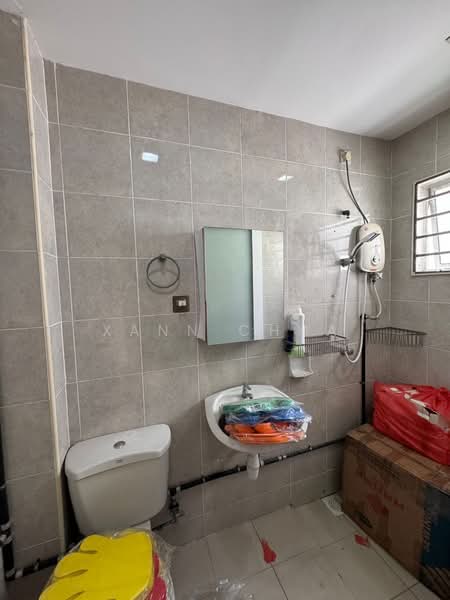 Semi-Detached House for Sale in Puchong (Selangor) - Xann Chua - Bathroom - PropertyGuru.com.my
